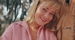 With heavy hearts, we share the news of a passing that quietly closed an entire chapter of Hollywood history.