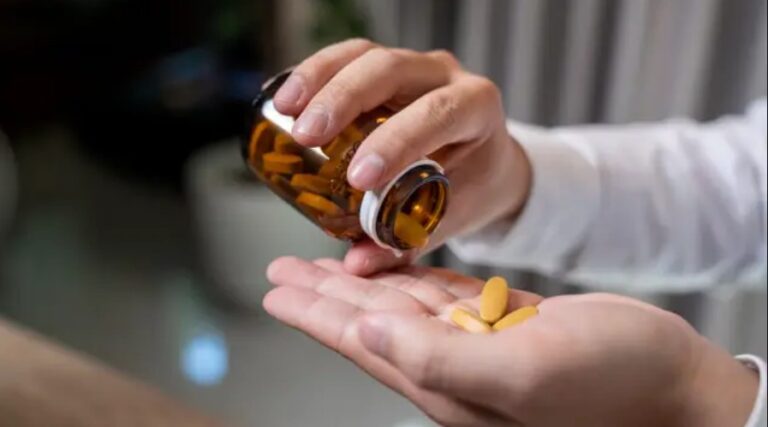 Anyone taking Vitamin D issued warning over four symptoms