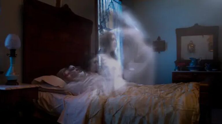 End-of-life nurse says there is one movement people frequently make that means they are close to death