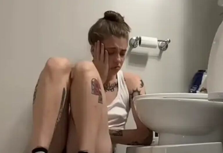 Weed smoker of 10 years shows horrific first days of quitting