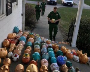 My 6-year-old son gave away his savings to help our elderly neighbor — but the next morning, police surrounded our house, and an officer handed me a red piggy bank saying, ‘Open it’