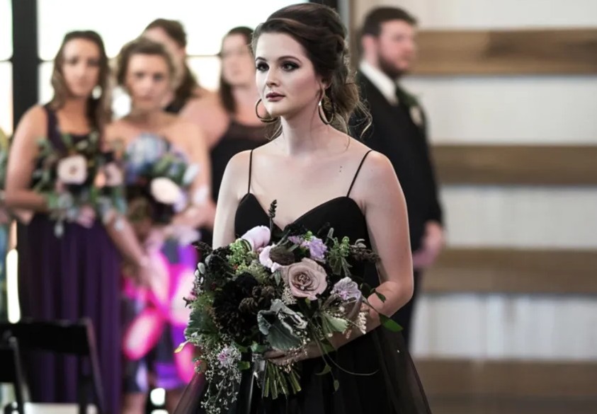My Daughter’s Wedding Dress Arrived Completely Black — but That Wasn’t the Real Disaster