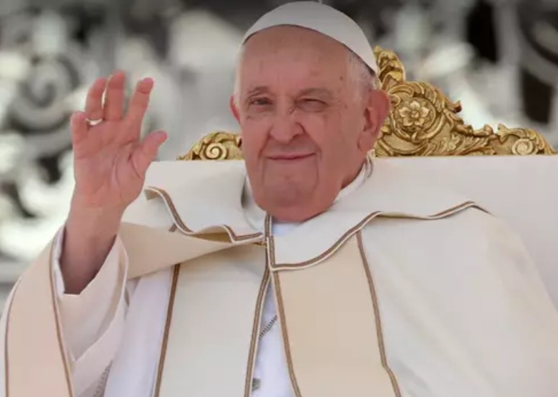 Doctor details Pope Francis’ heartbreaking final moments before death aged 88