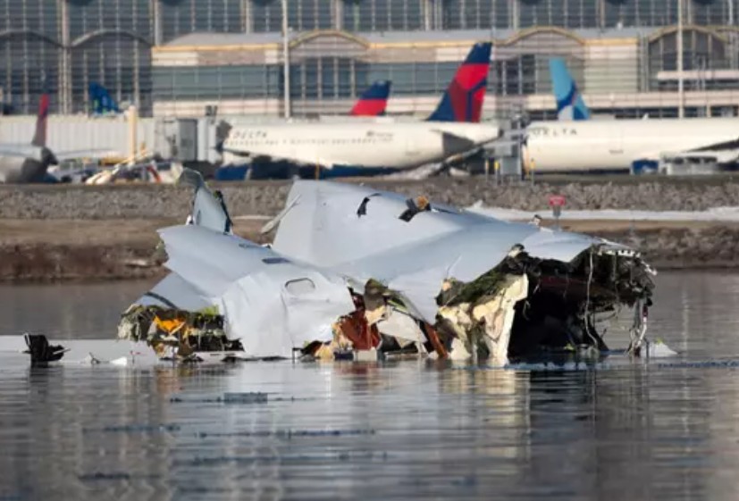 Tragic final command Black Hawk helicopter pilot failed to execute 15 seconds before it crashed with American Airlines plane