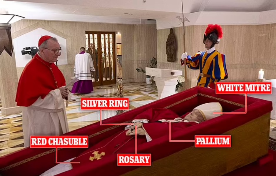 First photos of Pope Francis in his coffin show powerful message — and one humble detail stands out