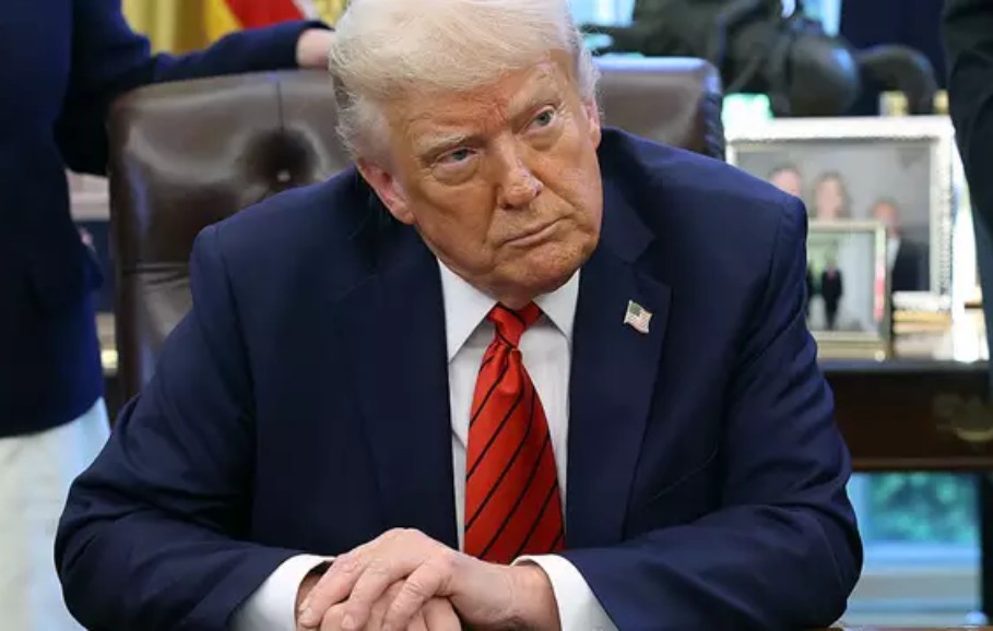 Donald Trump shares urgent message to Canadians about ‘51st state’ as voting begins in crucial election