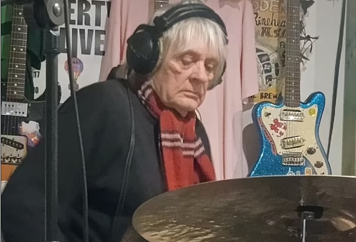 Star of iconic rock band has died – one year after terminal cancer diagnosis
