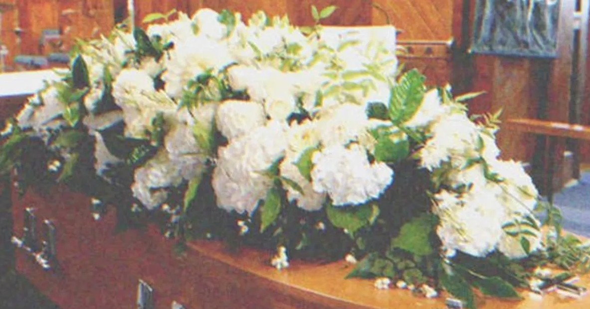 At Husband’s Funeral Wife Meets a Woman with His Baby in Her Arms – Story of the Day