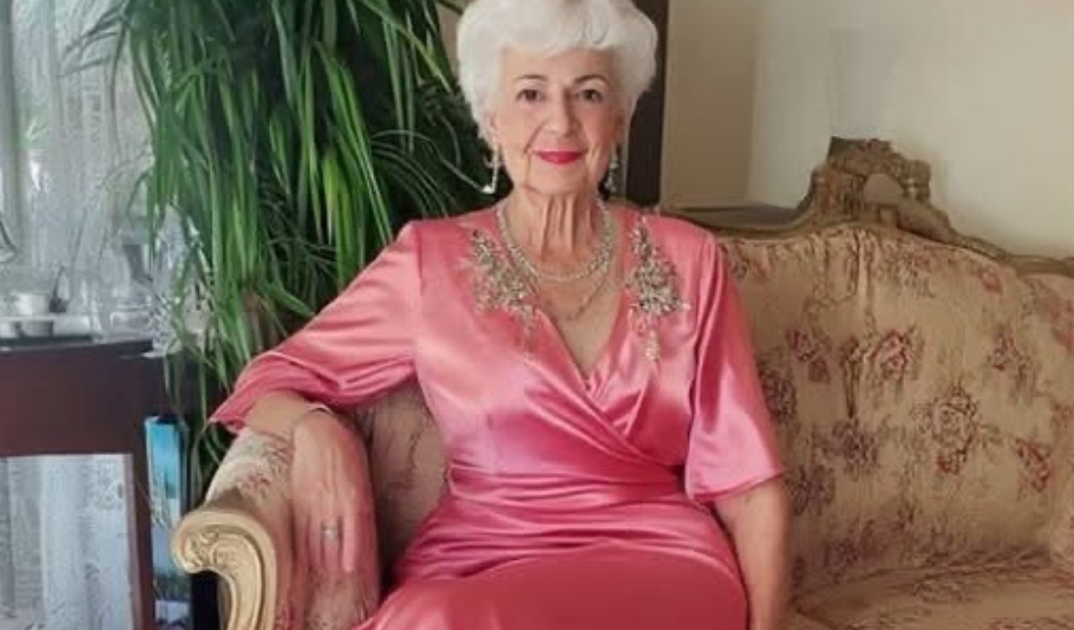 Am I Wrong for Being Upset That My 70-year-old Mom Bought a $1,800