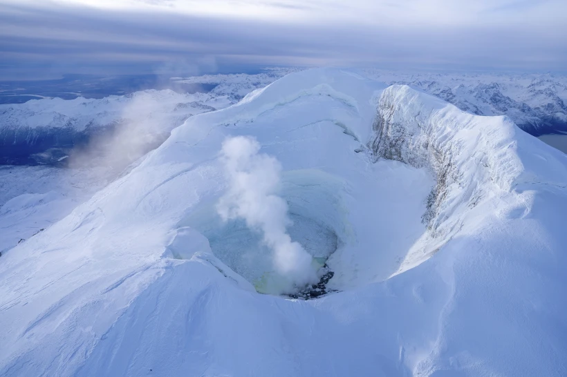 Volcano Eruption Threatens 300,000 US Residents, Authorities Issue Immediate Warning