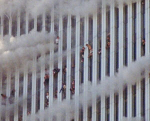 💔 A Photo That Freezes the Heart… She Can Be Seen in One of the Windows