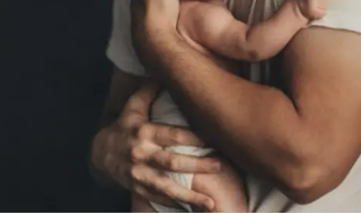 White woman gave birth to a black baby from her white husband