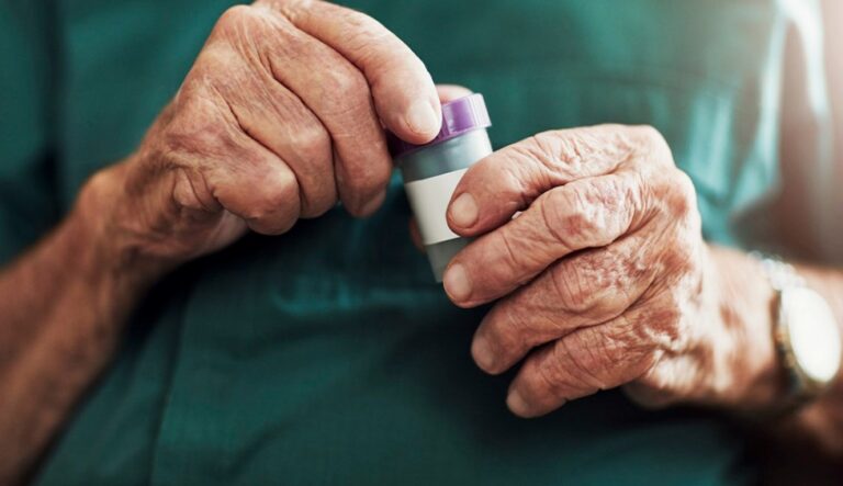 WARNING ISSUED AS DRUG TAKEN BY MILLIONS RAISES RISK OF DEMENTIA BY UP TO 40%