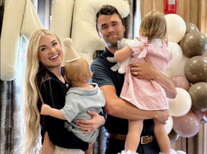 This photo broke my brain. I stared at it for 3 minutes before I finally saw it… Once you see it — there’s no going back