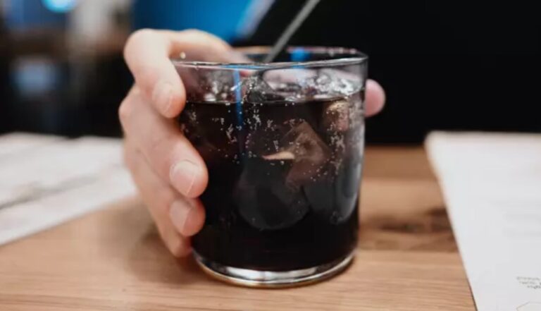 Neurologists reveal three popular foods that are ‘worst for brain health’ and could cause dementia in the future