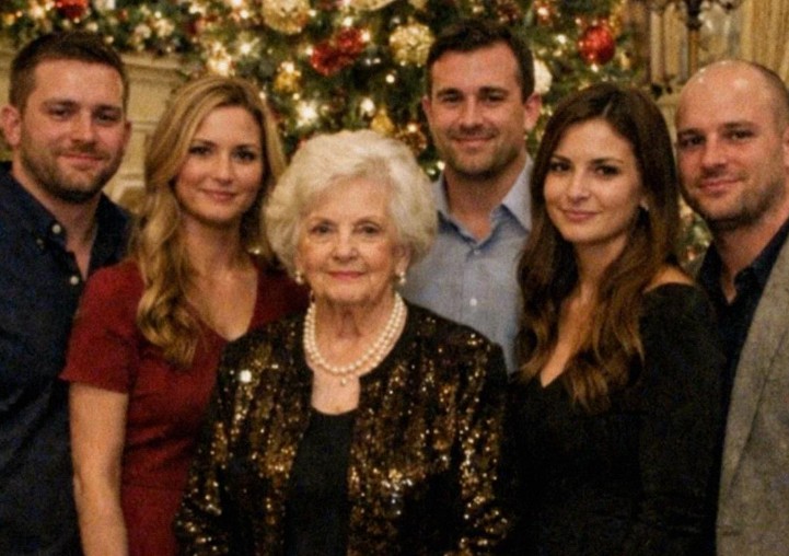 My Grandkids Only Visited at Christmas for the Money – Last Year, I Finally Learned Who Truly Loved Me