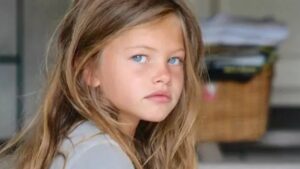 ‘Most beautiful girl in the world’ leaves people divided as they realise what she looks like now