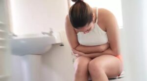 People urged to stay home if they have this ‘unpleasant’ bug – here’s the symptoms to look out for