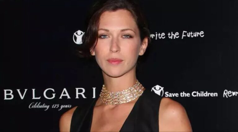 ‘Proud’ actress defends filming real-life sex scenes for controversial film