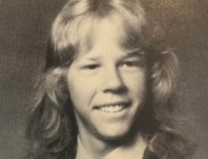 You’re never gonna guess who this is! This boy with a shy smile and soft eyes grew up to become one of the most iconic stars…