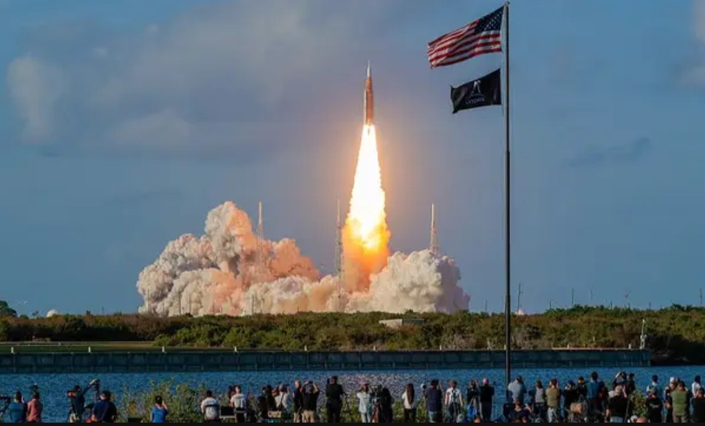 Artemis II astronauts made grim discovery moments after lift off on first moon mission in 50 years