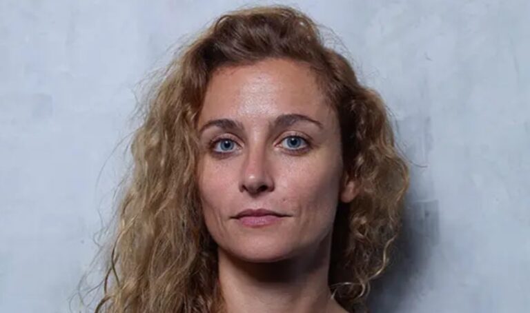 Photographer took pictures of women before, during and after sexual journey to show effect