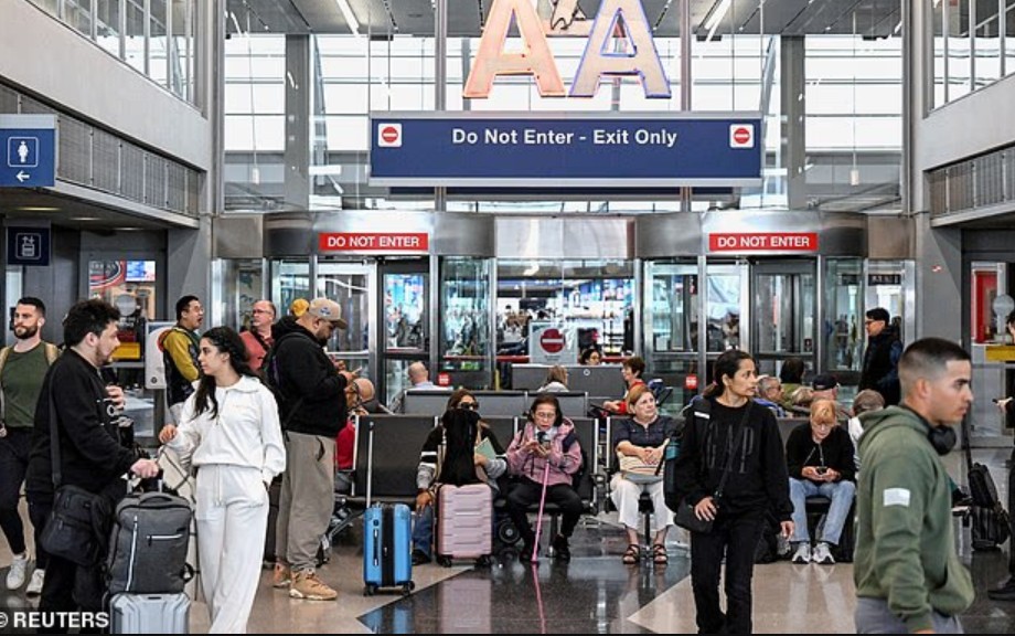 Major airline could go out of business within HOURS