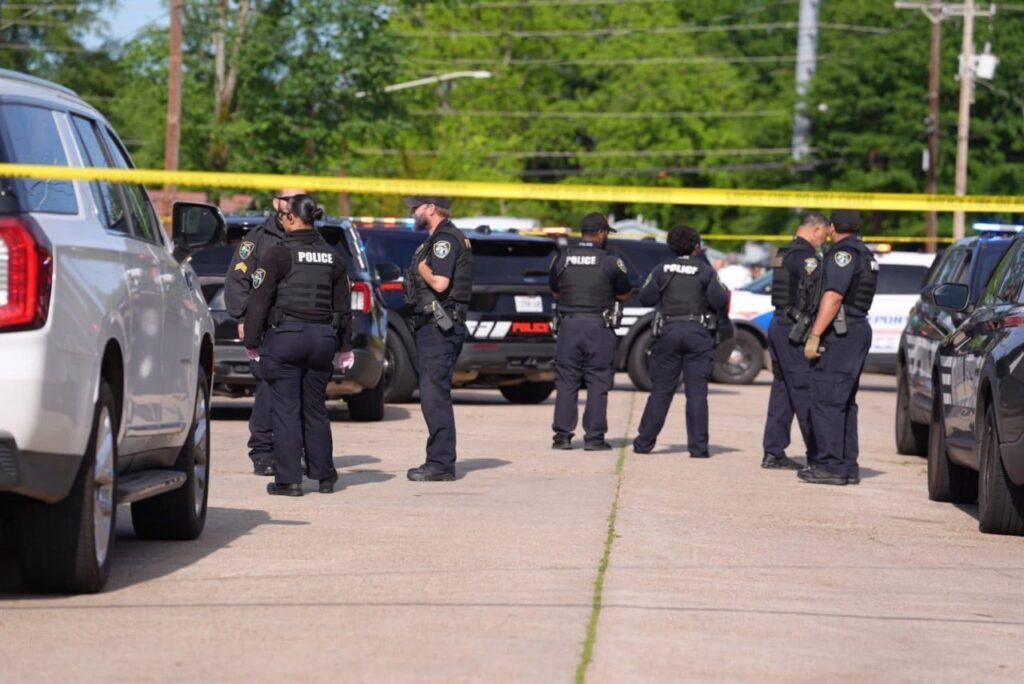 In the United States, 8 children were killed in a mass shooting