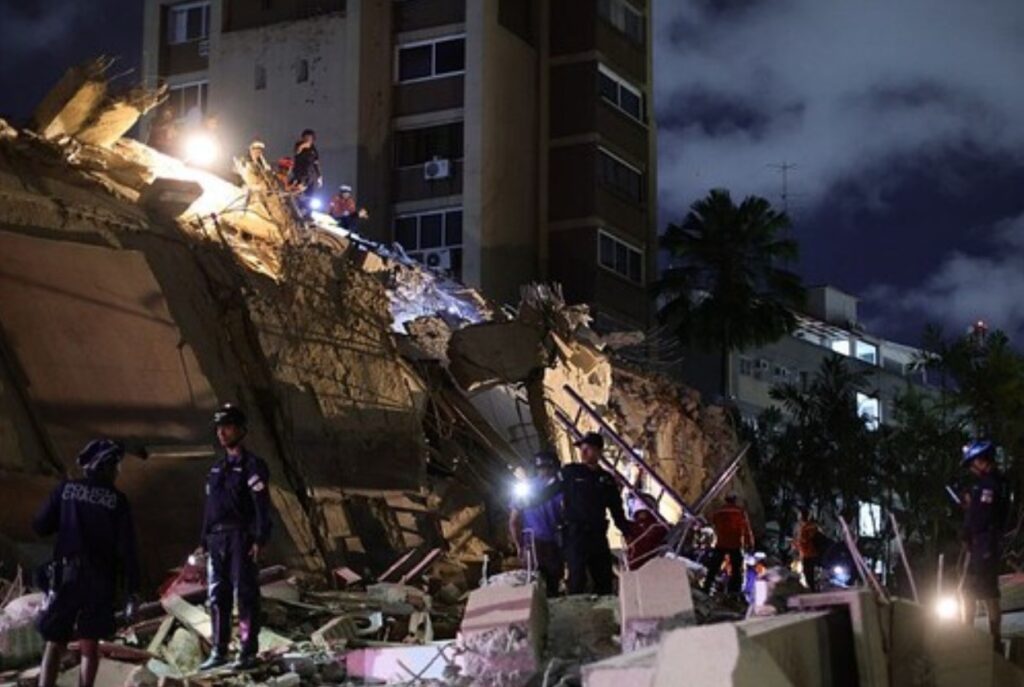 Magnitude 7.5 Earthquake: Tsunami Threat and Evacuation