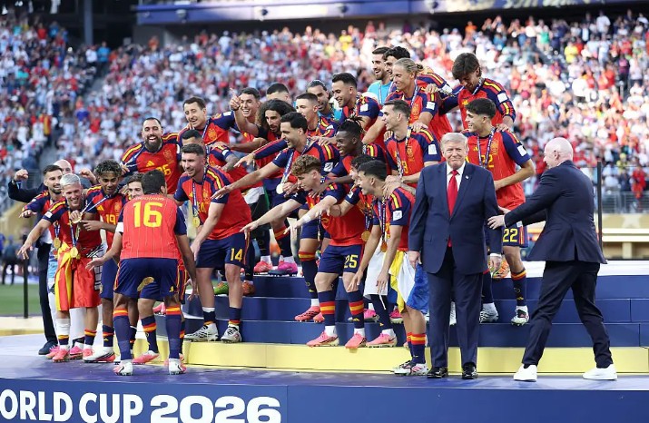 Body language expert reveals ‘real reason’ President Trump did not move when Spain lifted World Cup