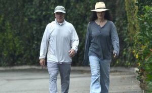Hollywood golden couple of 44 years seen on rare outing