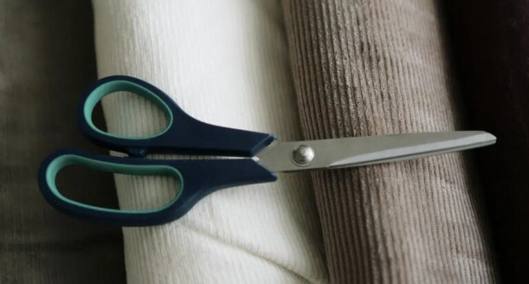 My In-Laws Put All My Scissors in Sugar. I Thought It Was a Prank — Then I Learned Why