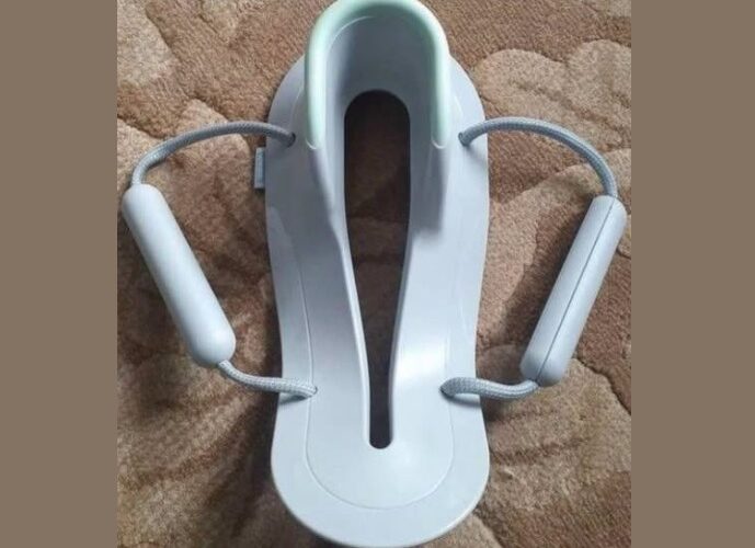 I’m genuinely curious but embarrassed to ask my girlfriend. Does anyone know what this thing is?