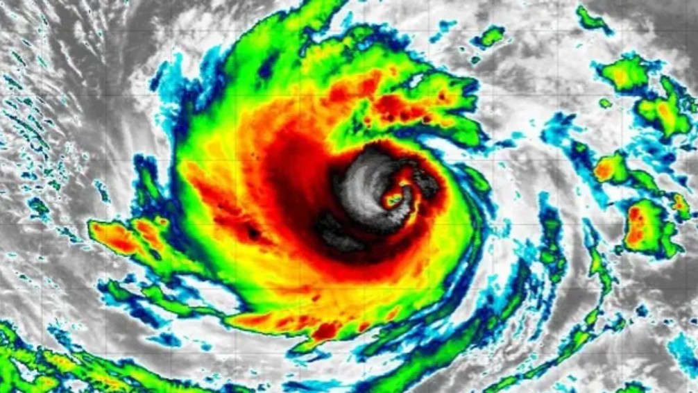 Hurricane Lowell set to make sharp turn to US as warning issued to millions for ‘worst case scenario’